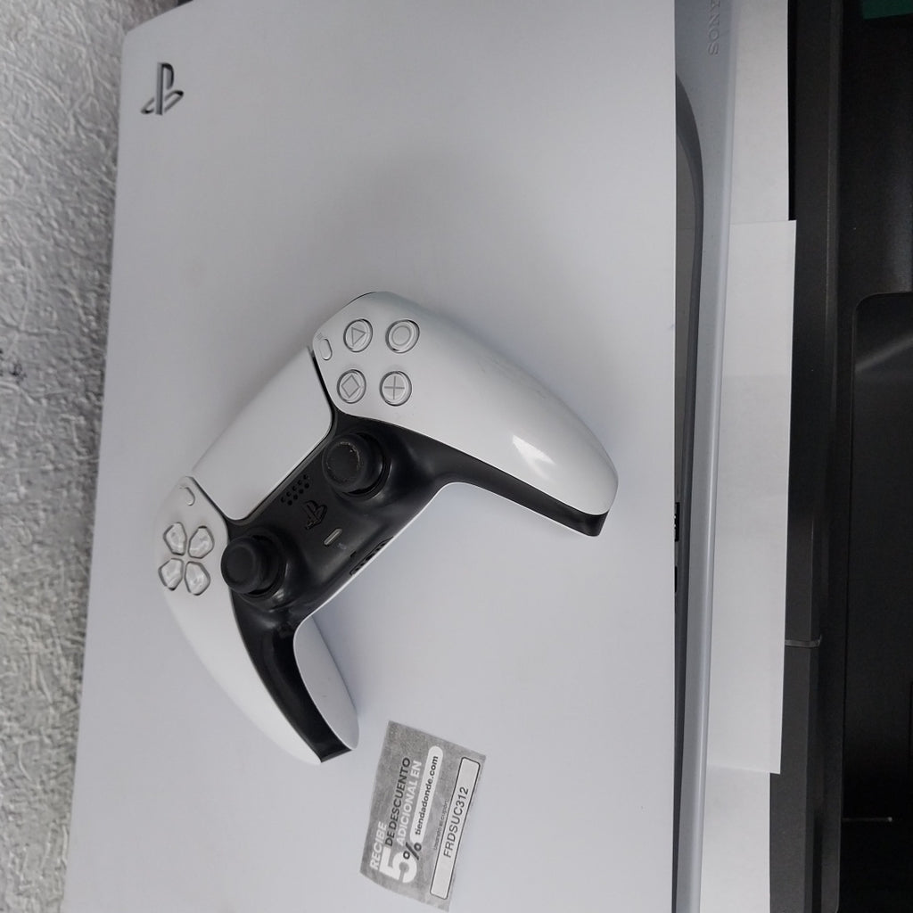 CONSOLA DE VIDEOJUEGO SONY PS5 825 SSD (SEMINUEVO)