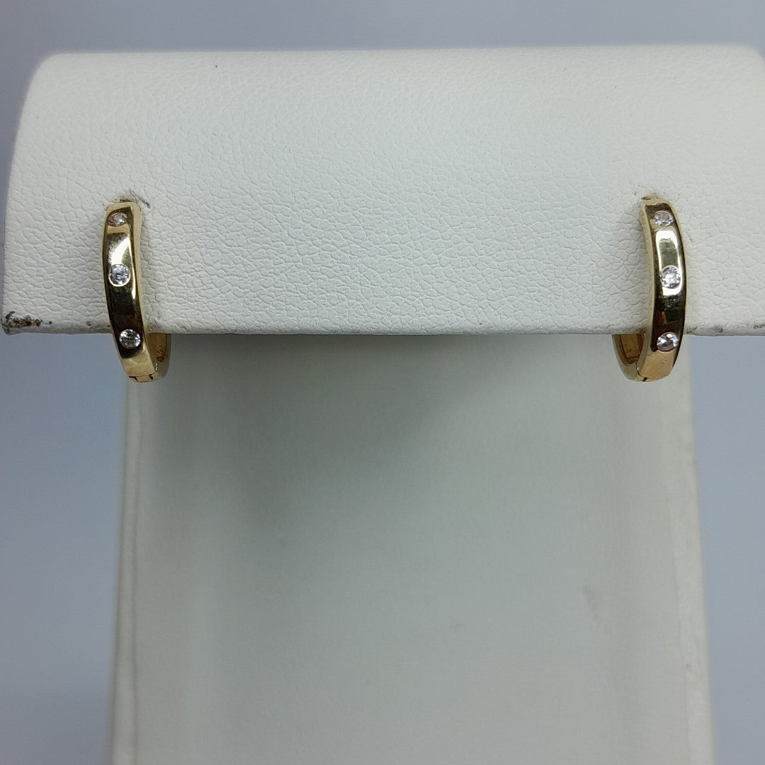 HUGGIES ORO 14K 1.4 (NUEVO)