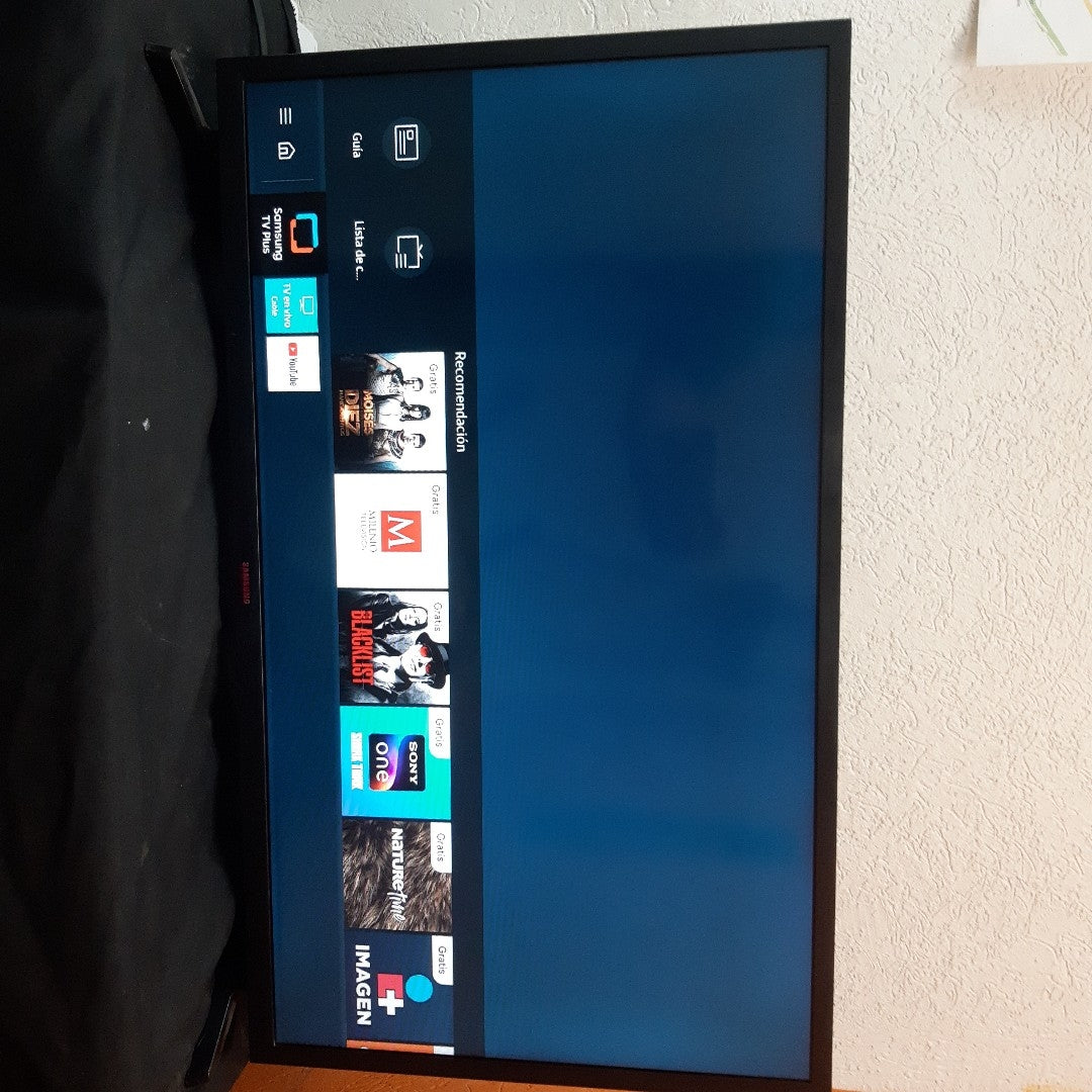 PANTALLA SAMSUNG BE32T-B (2023) 32" LED HD (SEMINUEVO)