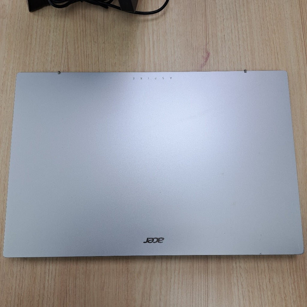 LAPTOP ACER ASPIRE 3 15 A315-24P-R0Q5 (2023) 256 GB 8 GB RAM (SEMINUEVO)