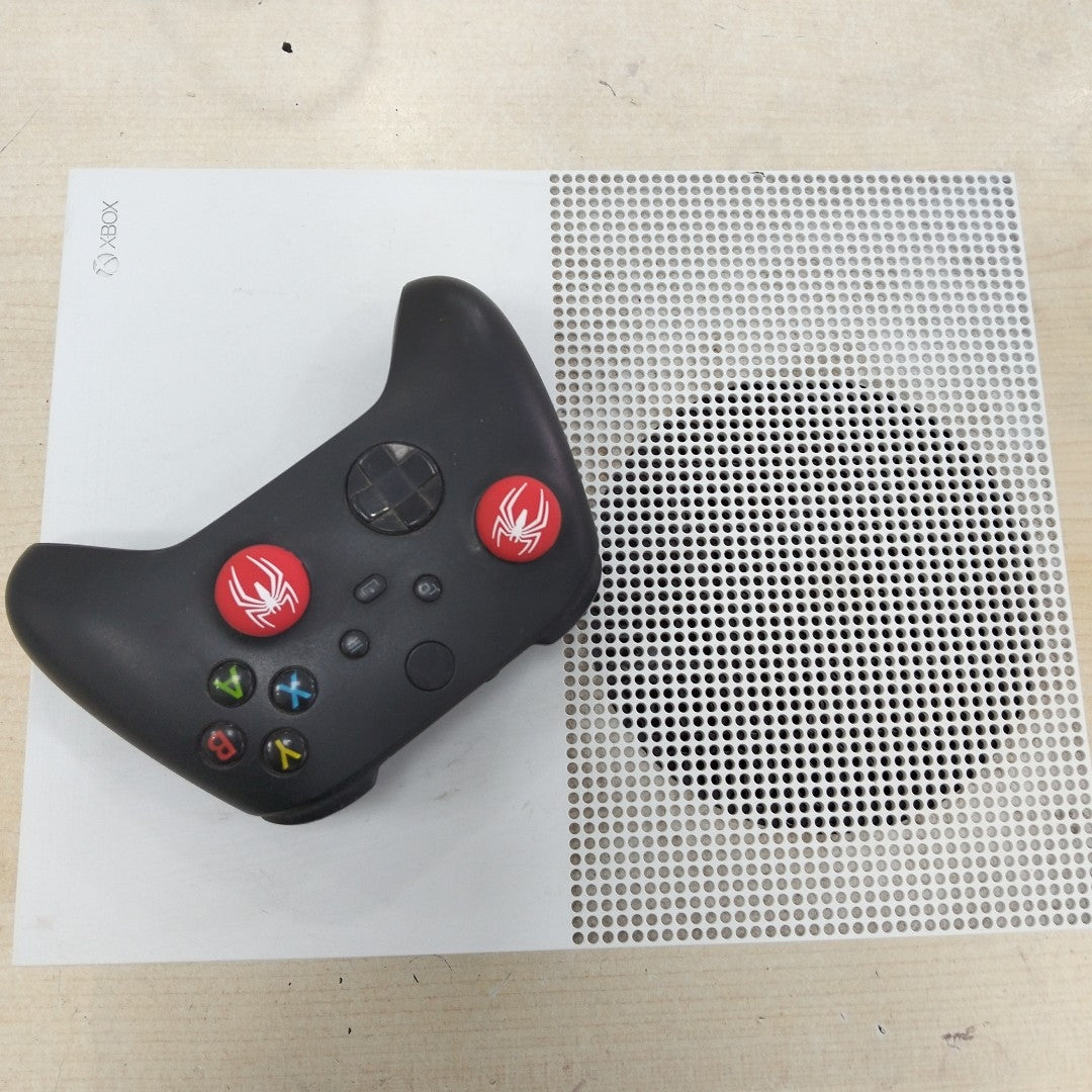 CONSOLA DE VIDEOJUEGO MICROSOFT XBOX ONE S 1 TB (SEMINUEVO)