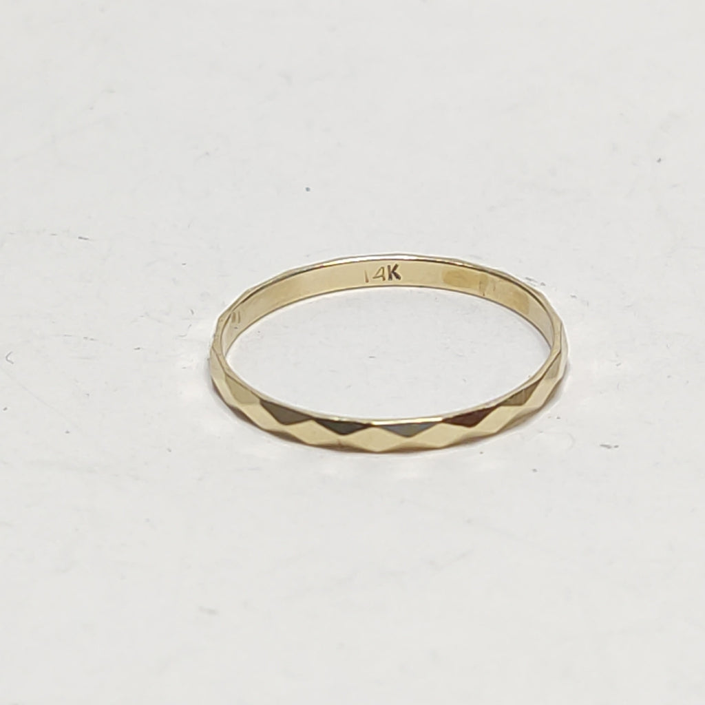 ARGOLLA ORO 14 K 0,80 GRMS (SEMINUEVO)