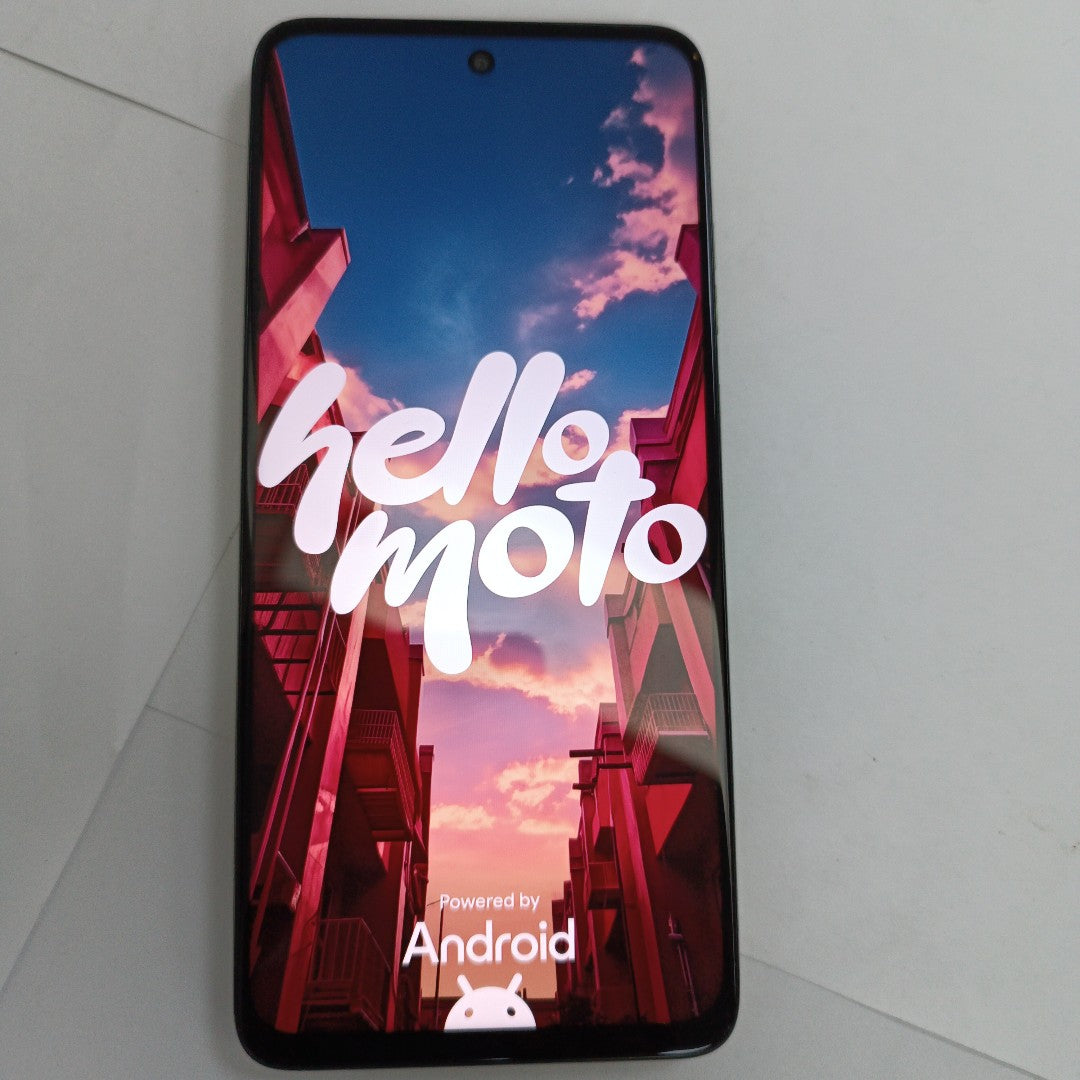 CELULAR MOTOROLA MOTO G15 XT2521-2 (2025) 256 GB 4 GB RAM (SEMINUEVO)