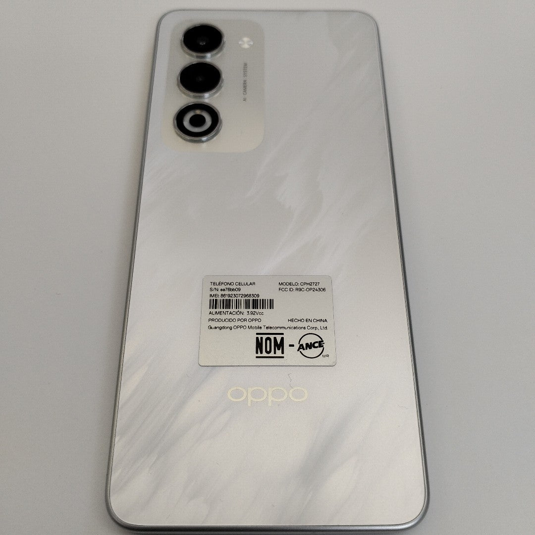 CELULAR OPPO  A5 CPH2727 (2025) 256 GB 4 GB RAM (SEMINUEVO)