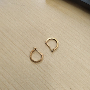 ARRACADAS PAR ORO 14 K 1 GRMS (SEMINUEVO)