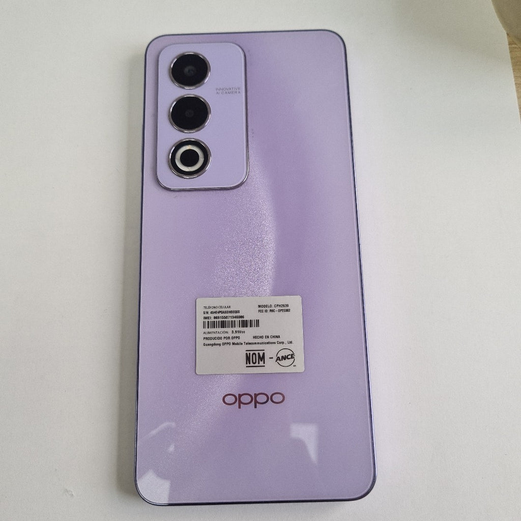 CELULAR OPPO  A80 5G CPH2639 (2024) 256 GB 8 GB RAM (SEMINUEVO)