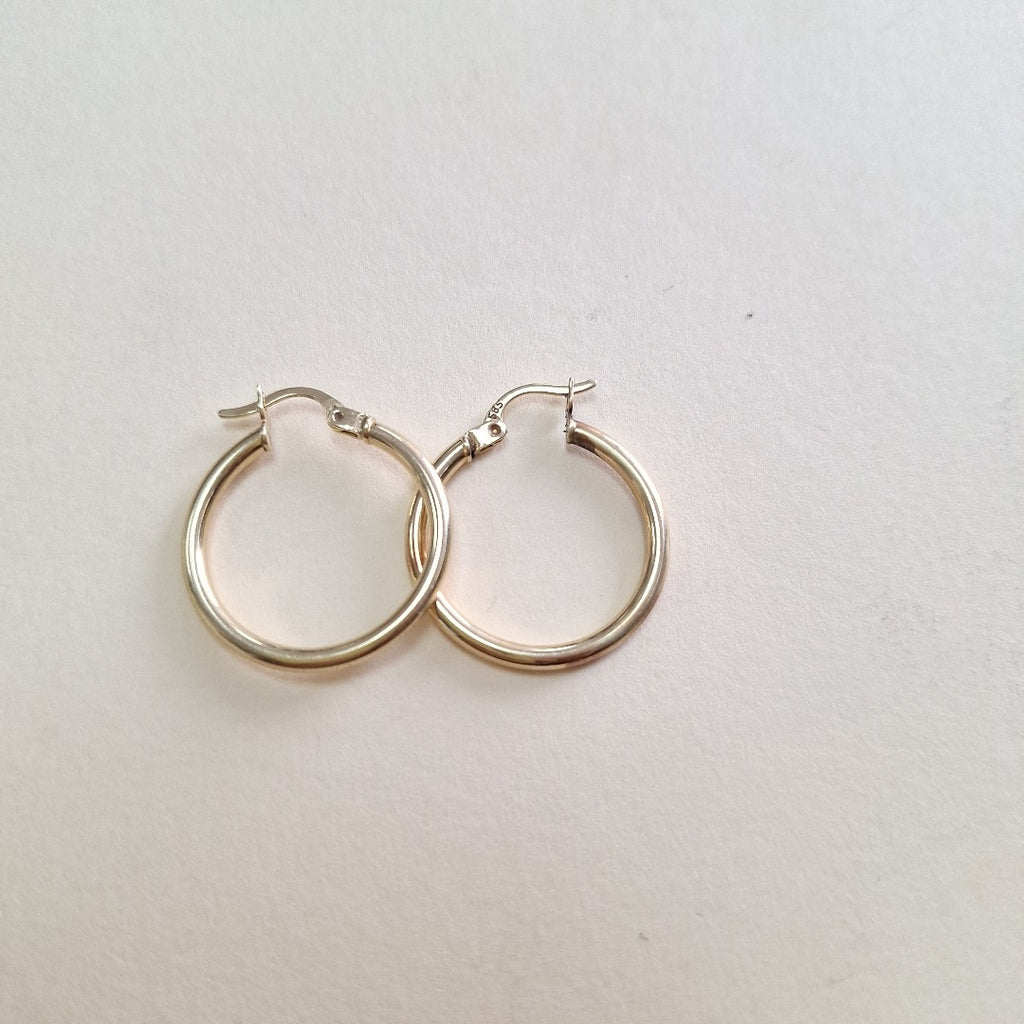 ARRACADAS PAR ORO 14 K 1.9 GRMS (SEMINUEVO)