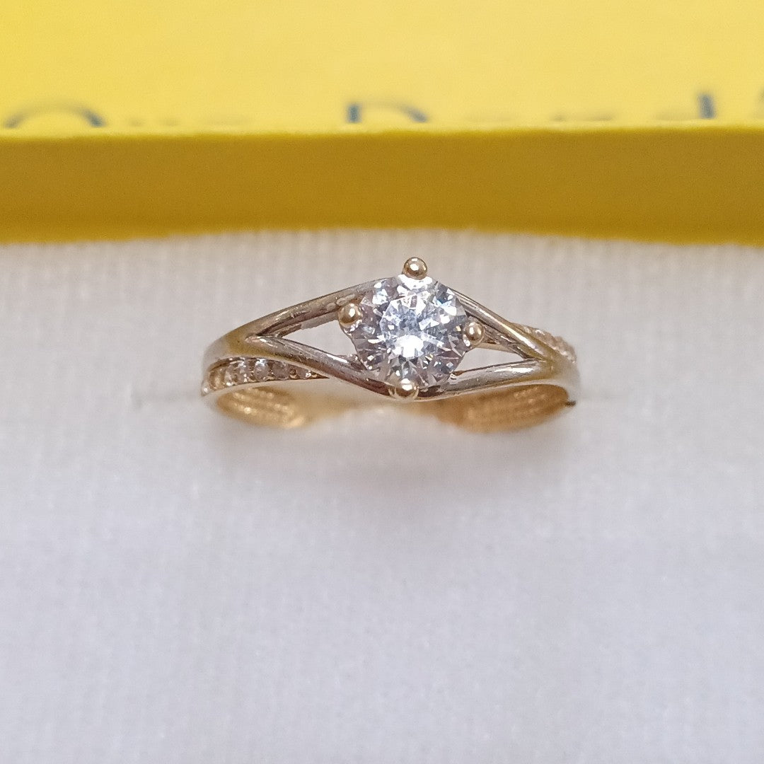 SOLITARIO ORO, ORO BLANCO 14 K 2.2 GRMS (SEMINUEVO)