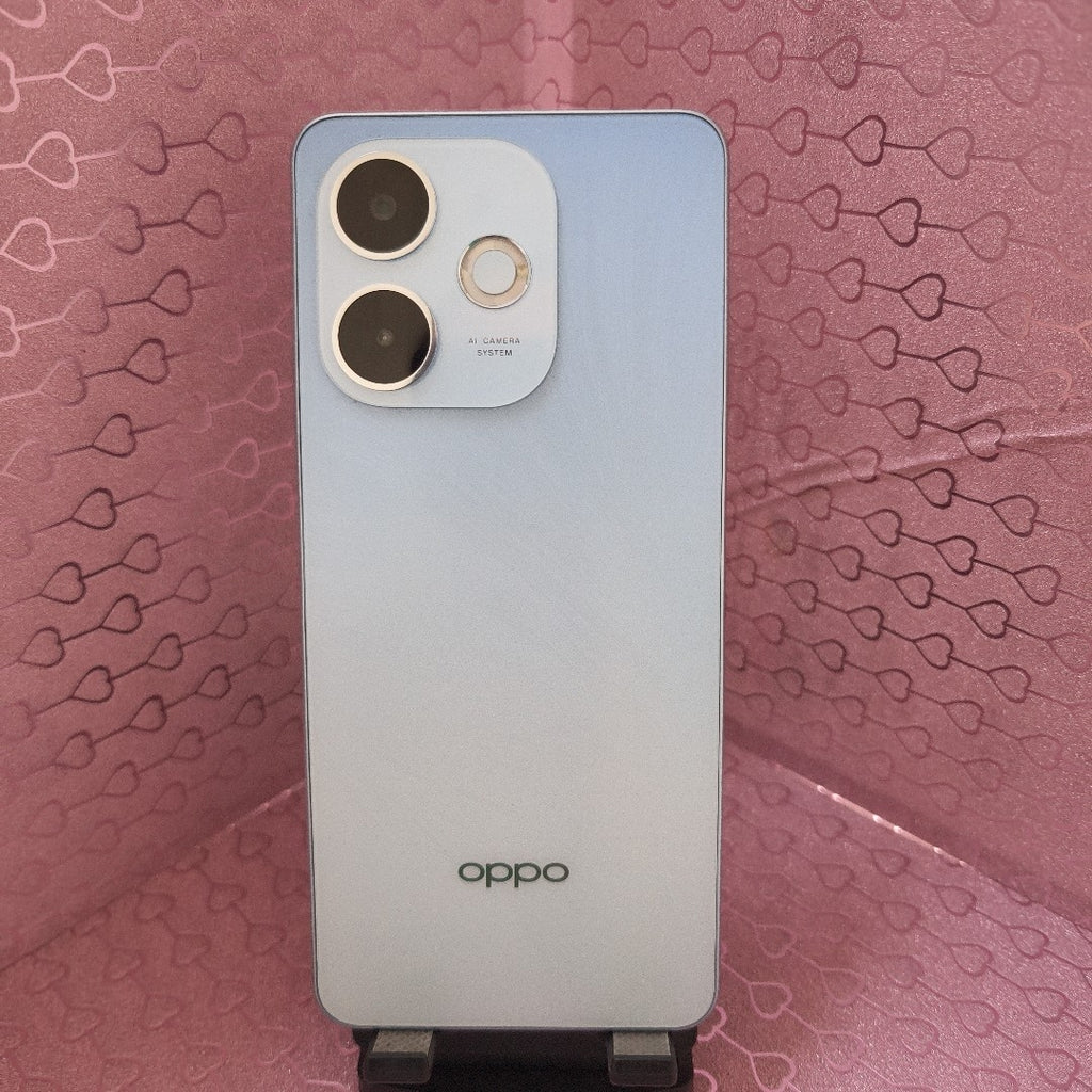 CELULAR OPPO  A5 PRO CPH2711 (2025) 256 GB 8 GB RAM (SEMINUEVO)