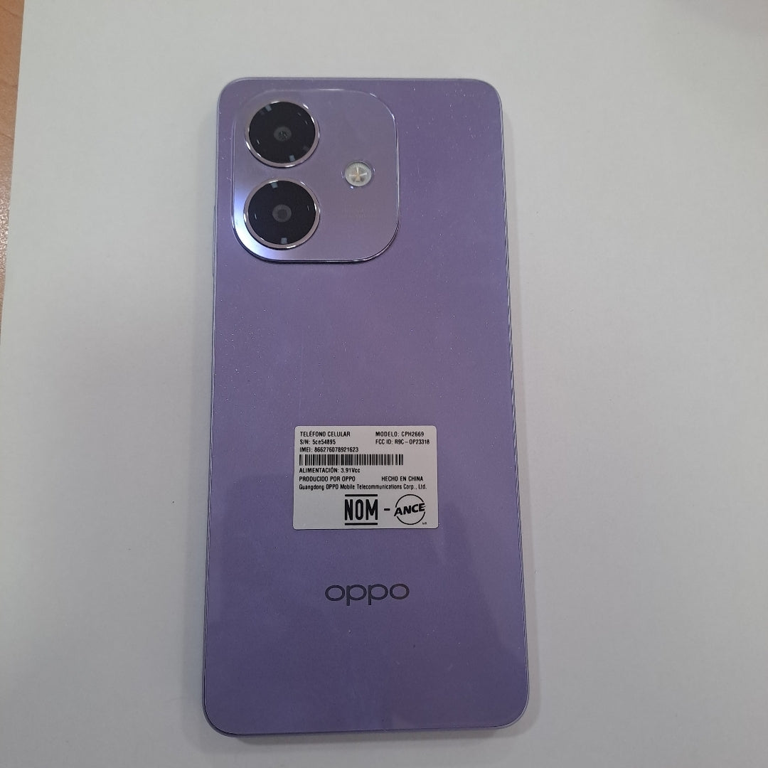 CELULAR OPPO  A40 CPH2669 (2024) 256 GB 4 GB RAM (SEMINUEVO)