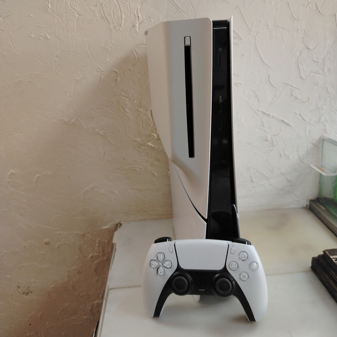 CONSOLA DE VIDEOJUEGO SONY PS5 SLIM 1 TB SSD (SEMINUEVO)