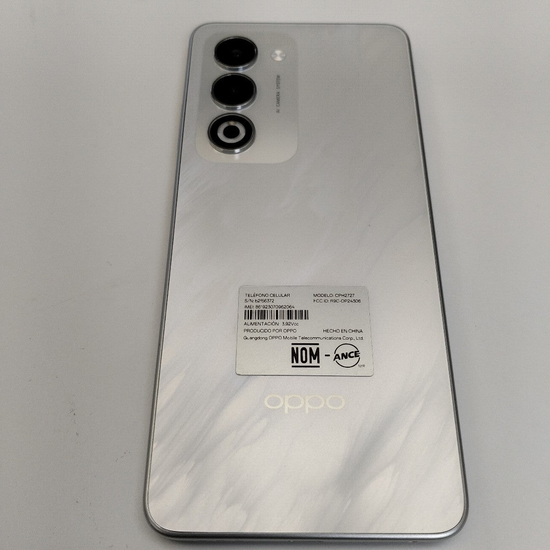 CELULAR OPPO  A5 CPH2727 (2025) 256 GB 4 GB RAM (SEMINUEVO)