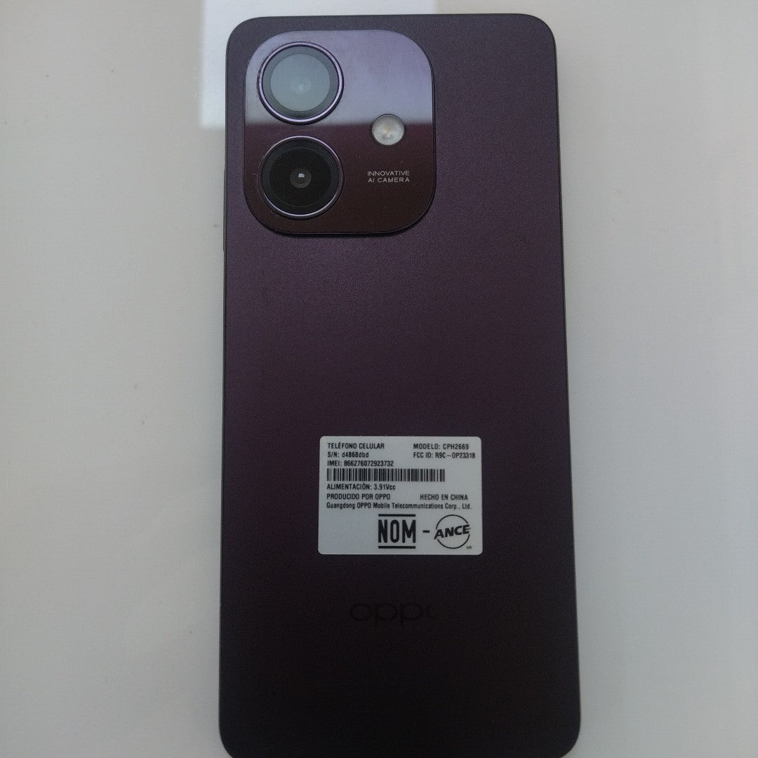 CELULAR OPPO  A40 CPH2669 (2024) 256 GB 4 GB RAM (SEMINUEVO)