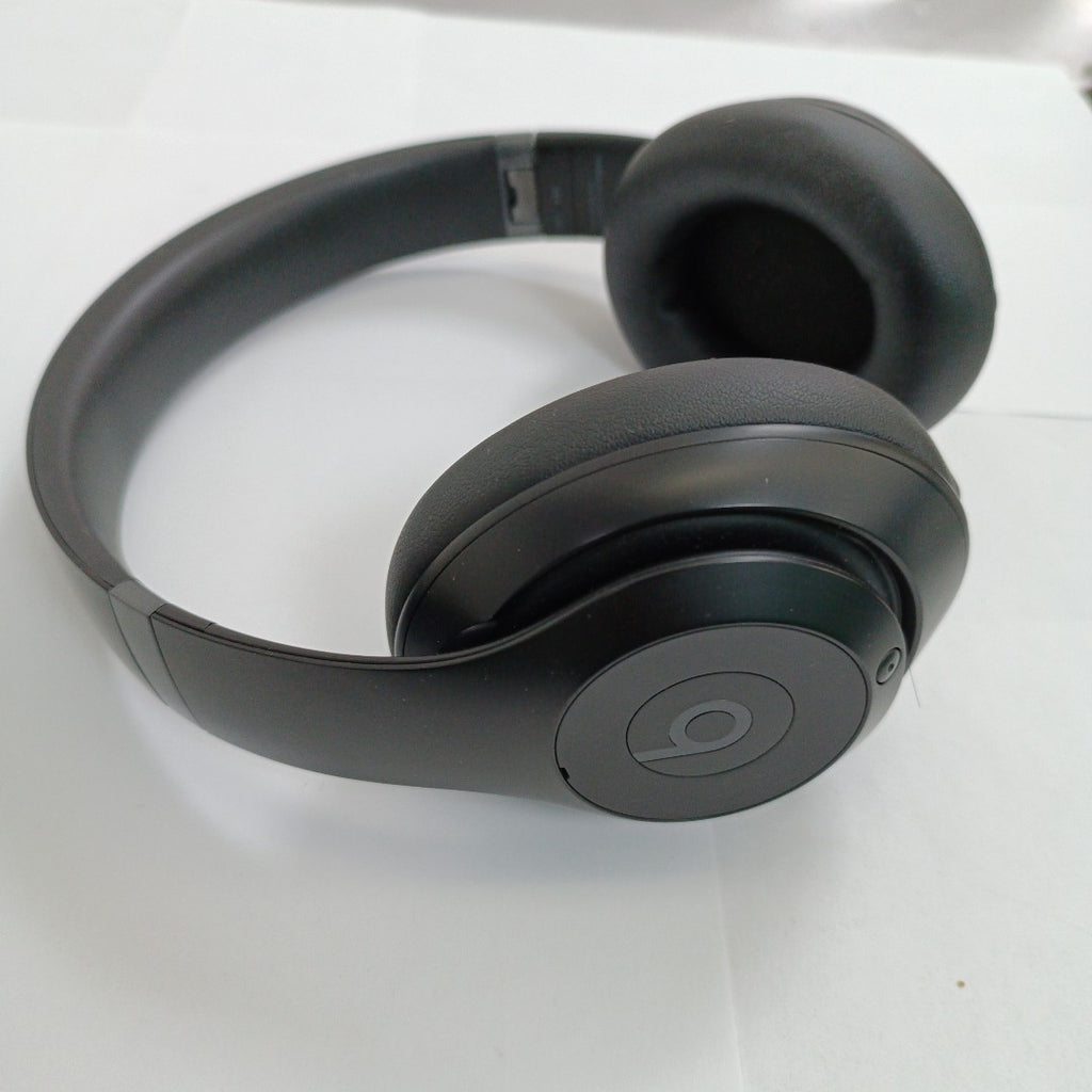 AUDIFONOS BEATS STUDIO PRO INALAMBRICO OVER EAR (SEMINUEVO)