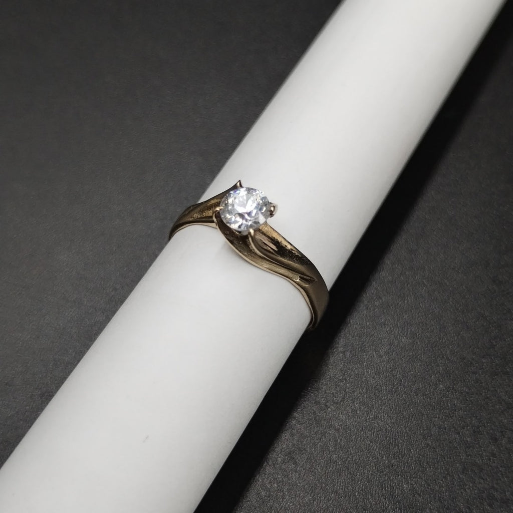 SOLITARIO ORO 8 K 2,70 GRMS (SEMINUEVO)