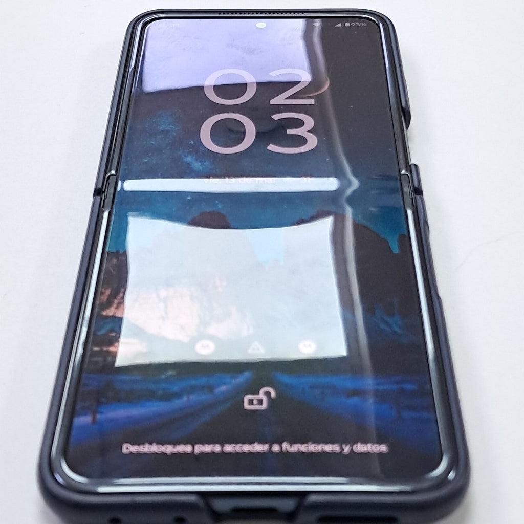 CELULAR MOTOROLA RAZR 50 5G XT2451-3 (2024) 512 GB 12 GB RAM (SEMINUEVO)