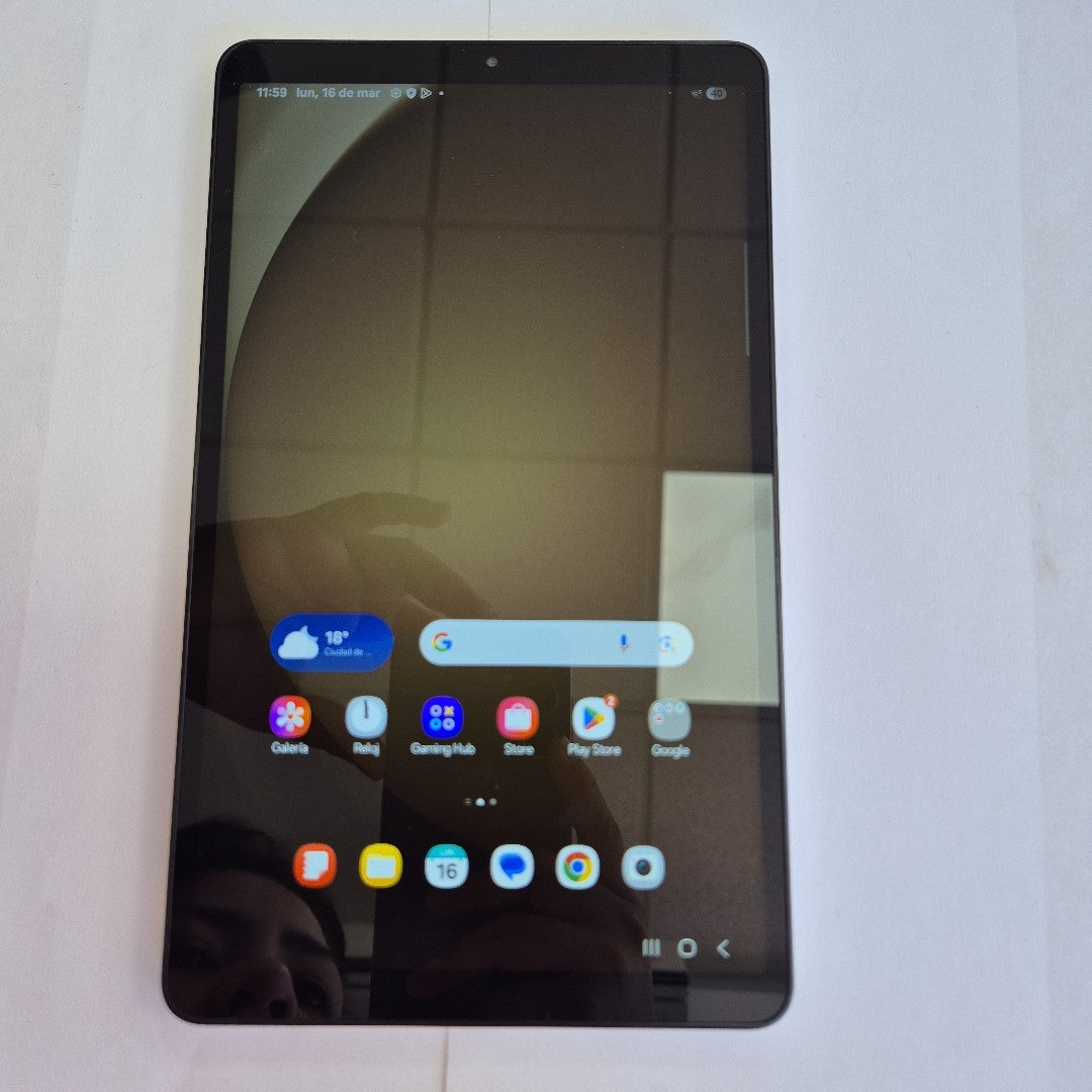 TABLETA SAMSUNG GALAXY TAB A9 SM-X110 (2023) 64 GB 4 GB RAM (SEMINUEVO)