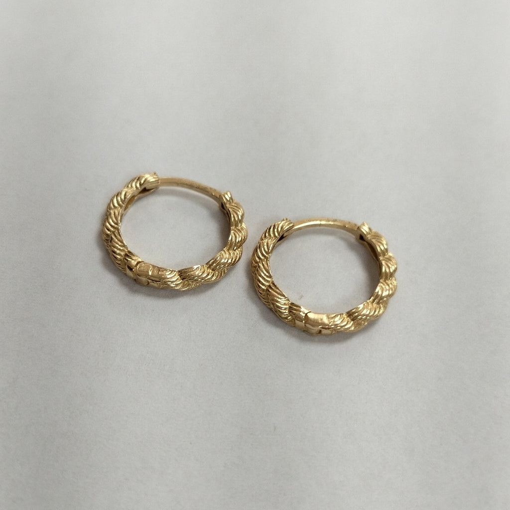 HUGGIES ORO 14K 1.9 (NUEVO)