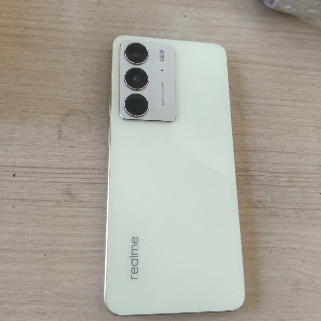 CELULAR REALME C75 RMX3941 (2025) 256 GB 8 GB RAM (SEMINUEVO)