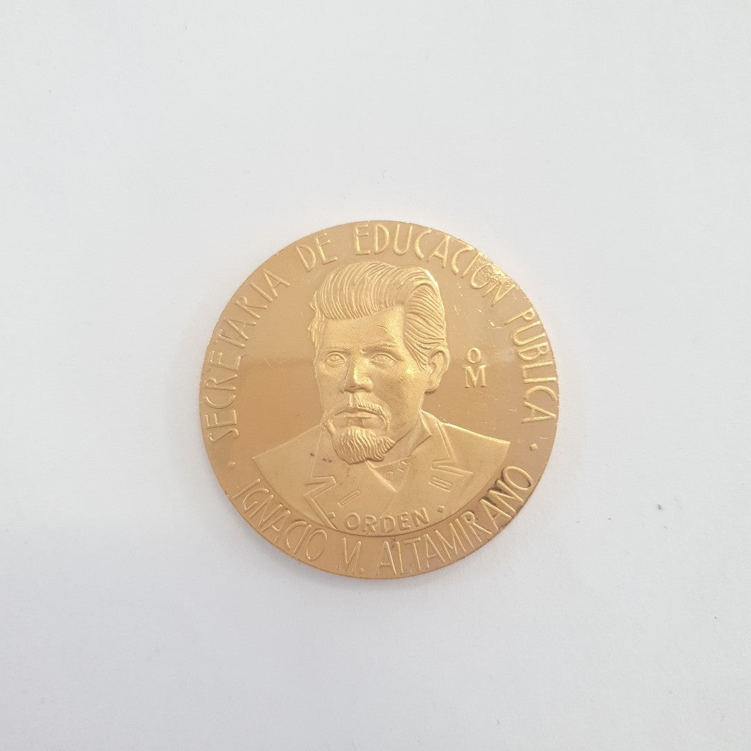 MEDALLA CONMEMORATIVA ORO 21 K 42 GRMS (SEMINUEVO)