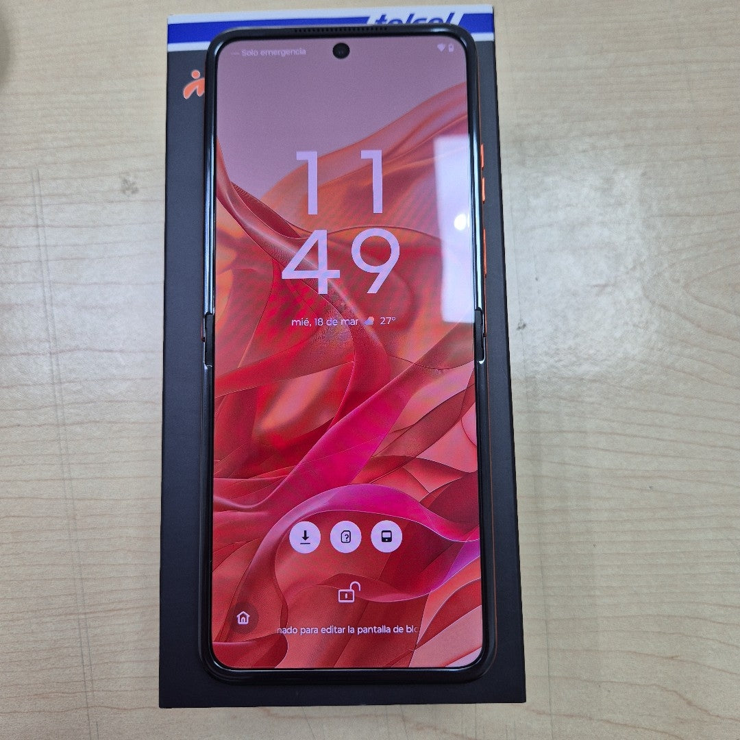 CELULAR MOTOROLA RAZR 50 5G XT2453-1 512 GB 12 GB RAM (SEMINUEVO)