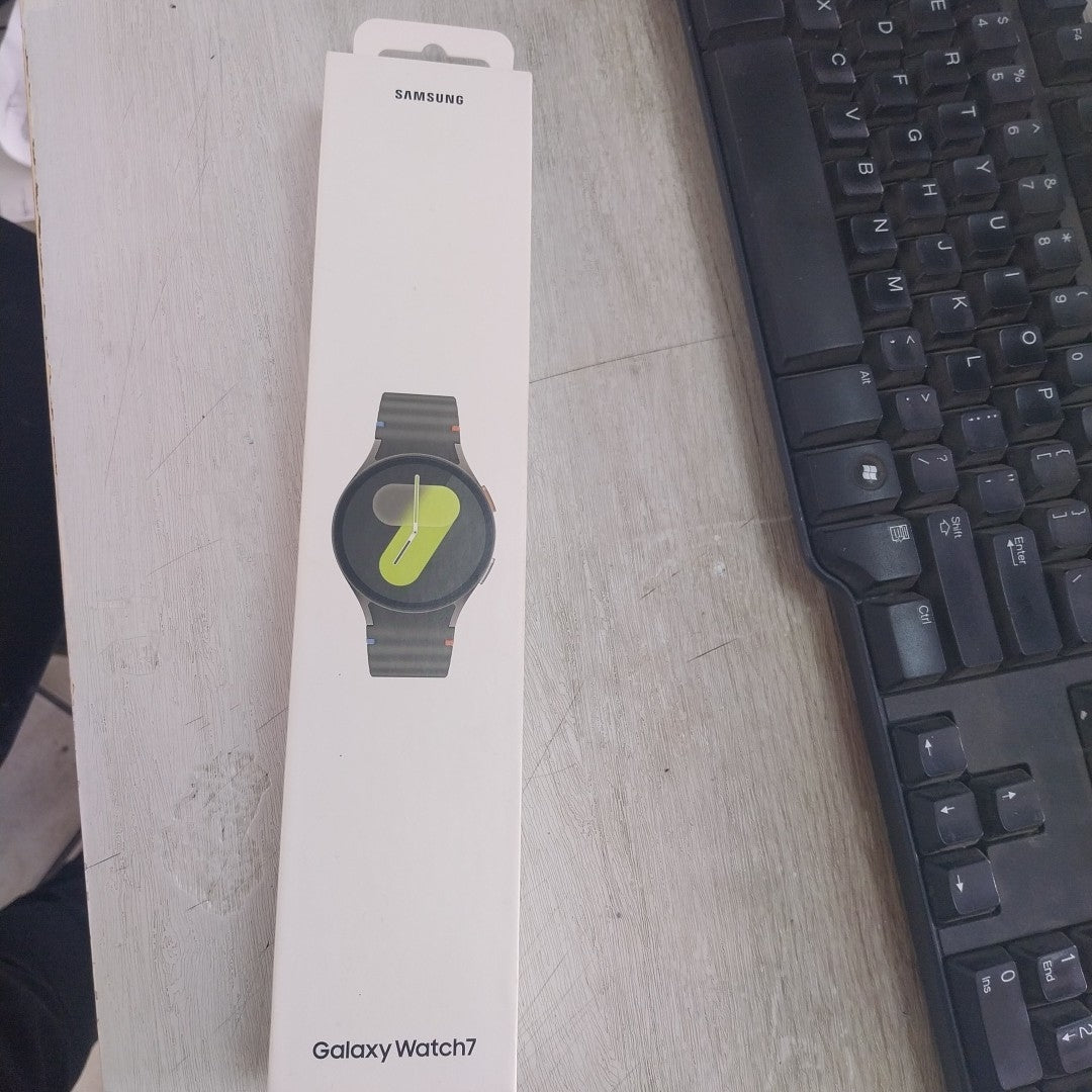 SMARTWATCH SAMSUNG GALAXY WATCH 7 SM-L310 44 MM GPS (SEMINUEVO)