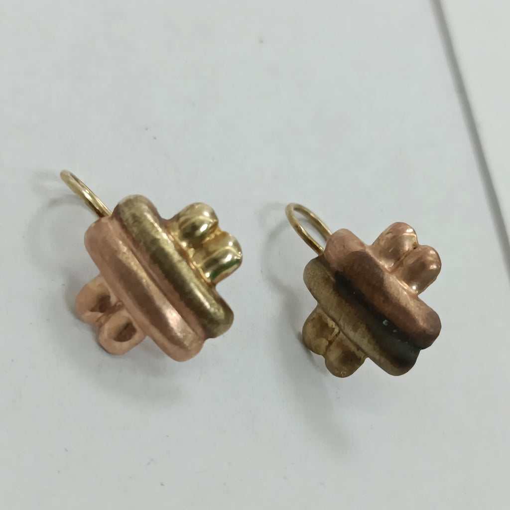 ARETES PAR ORO 14 K 1.6 GRMS (SEMINUEVO)