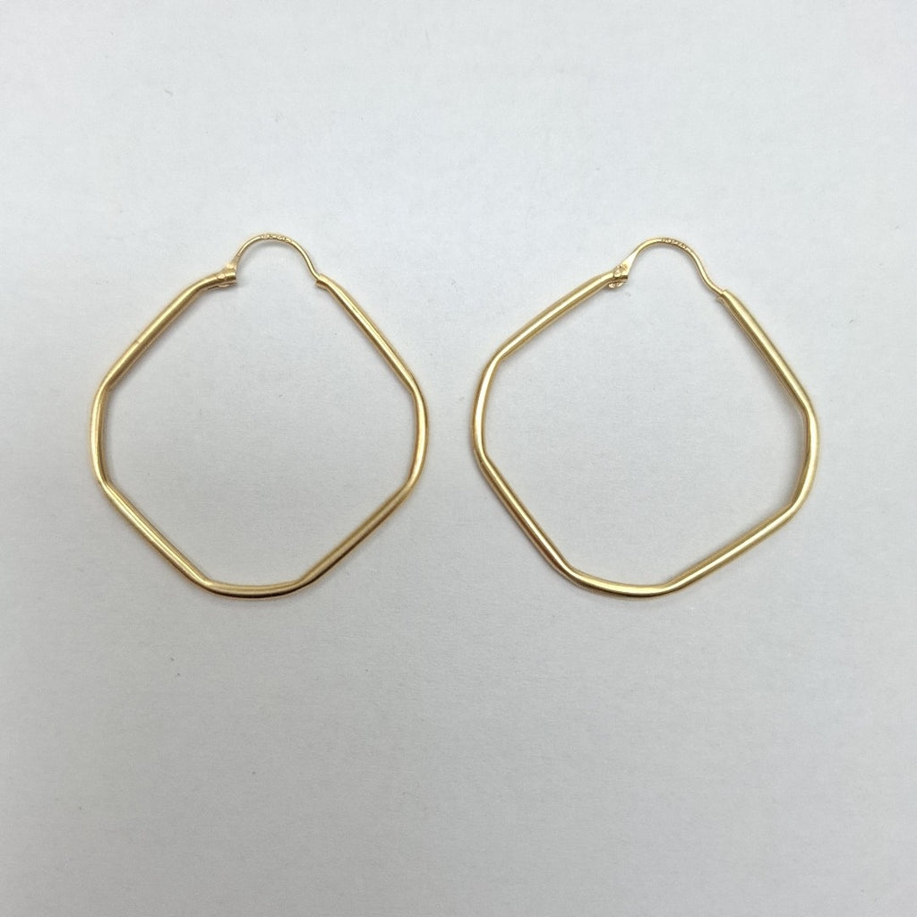 ARRACADAS PAR ORO 14 K 2.4 GRMS (SEMINUEVO)