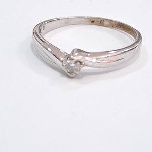 ANILLITO, SOLITARIO ORO, ORO BLANCO 14 K 2 GRMS (SEMINUEVO)