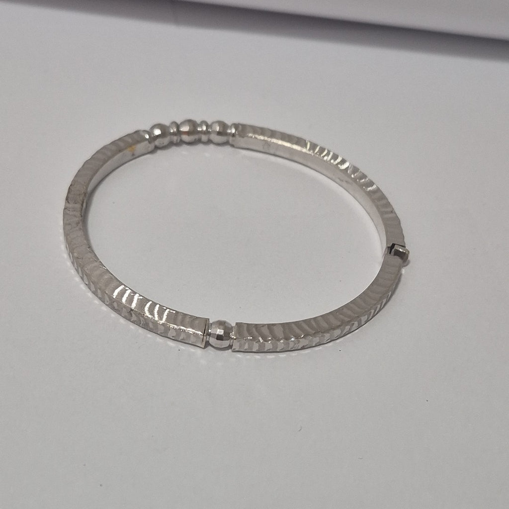 PULSERA RIGIDA ORO BLANCO 14 K 10.4 GRMS (SEMINUEVO)
