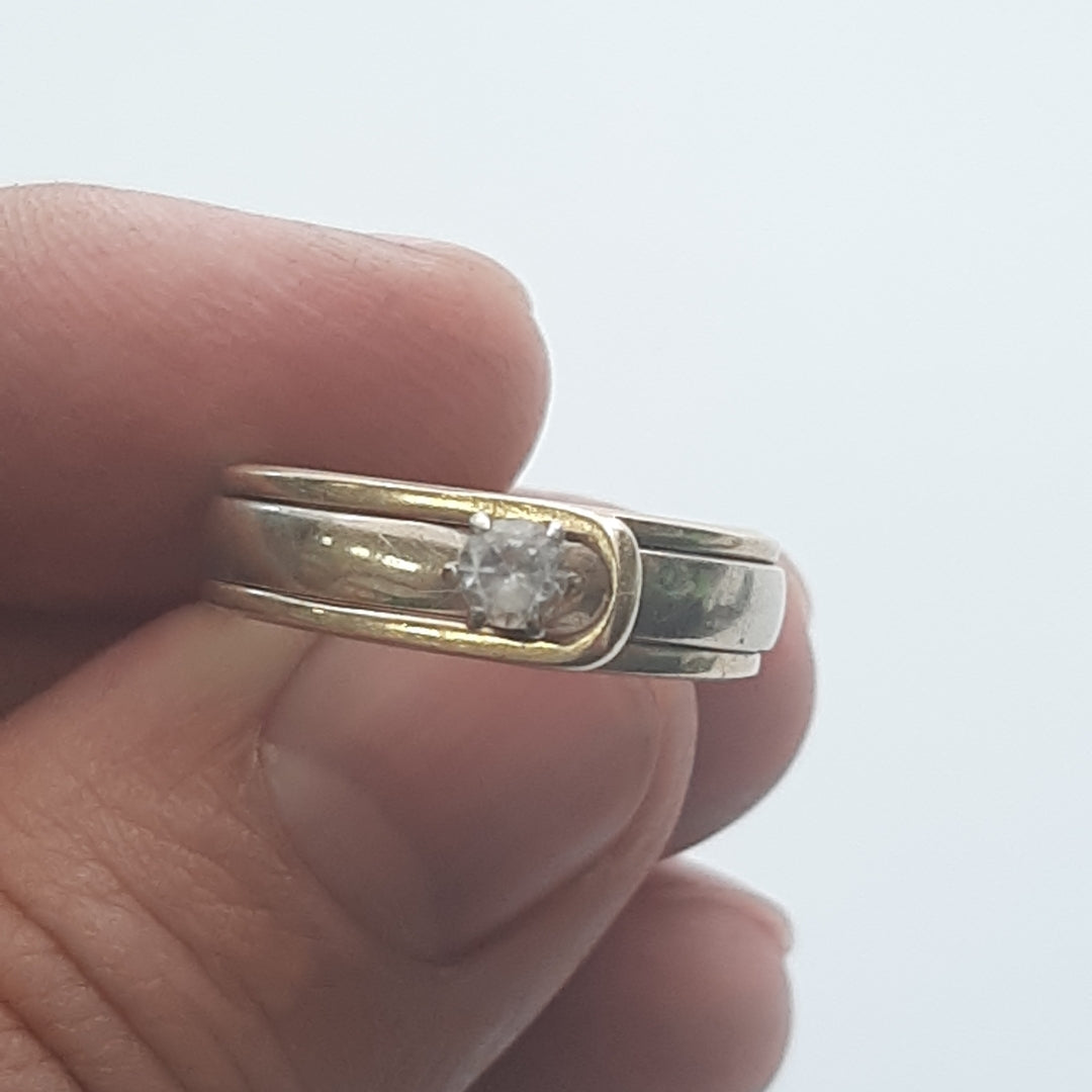 SOLITARIO ORO 14 K 4 GRMS (SEMINUEVO)
