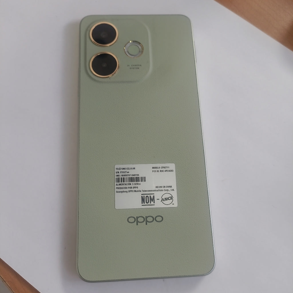 CELULAR OPPO  A5 PRO CPH2711 (2025) 256 GB 8 GB RAM (SEMINUEVO)