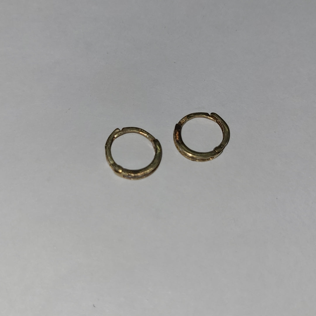 ARRACADAS PAR ORO 10 K 0.6 GRMS (SEMINUEVO)
