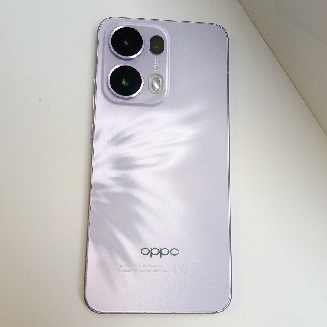 CELULAR OPPO  RENO13 5G CPH2697 (2024) 512 GB 12 GB RAM (SEMINUEVO)