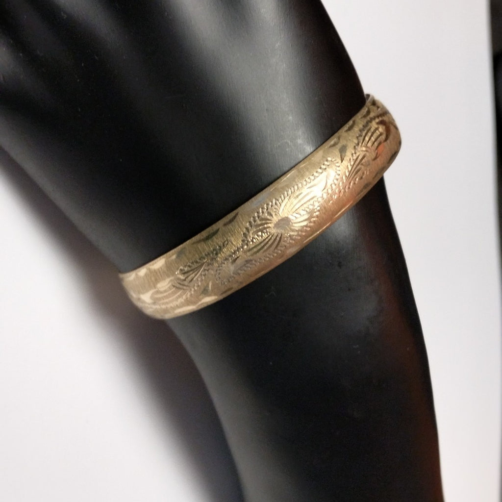 PULSERA RIGIDA ORO 8 K 6.5 GRMS (SEMINUEVO)