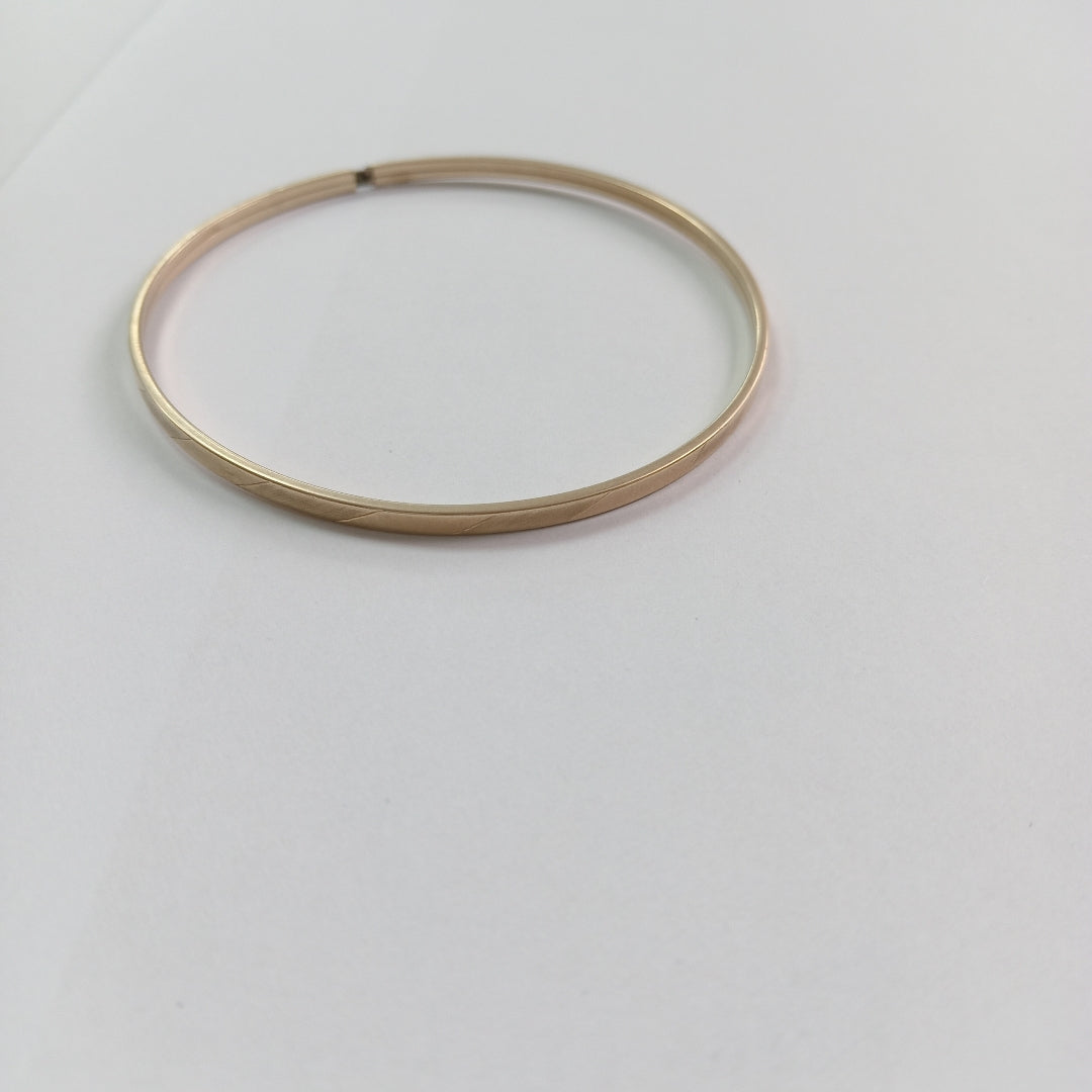 PULSERA RIGIDA ORO 10 K 3.6 GRMS (SEMINUEVO)