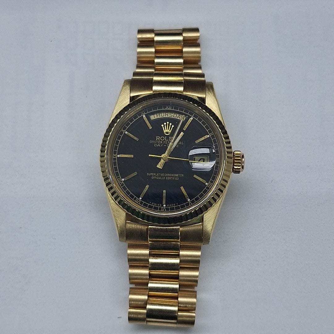 RELOJ CAJA ACERO PULSO ORO ORO 18 K 119.7 GRMS (SEMINUEVO)