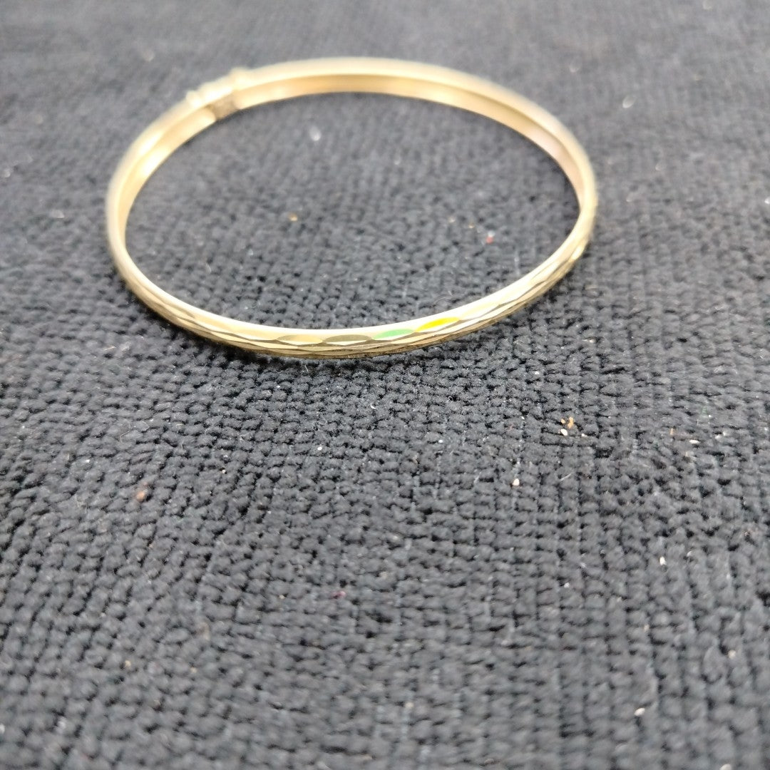 PULSERA RIGIDA ORO 10 K 4.3 GRMS (SEMINUEVO)