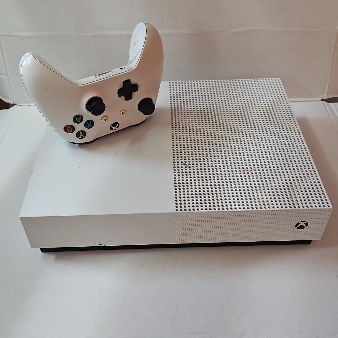 CONSOLA DE VIDEOJUEGO MICROSOFT XBOX ONE S 500 GB  (SEMINUEVO)