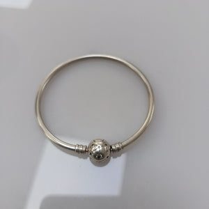 PULSERA RIGIDA PLATA 8.7 GRMS (SEMINUEVO)