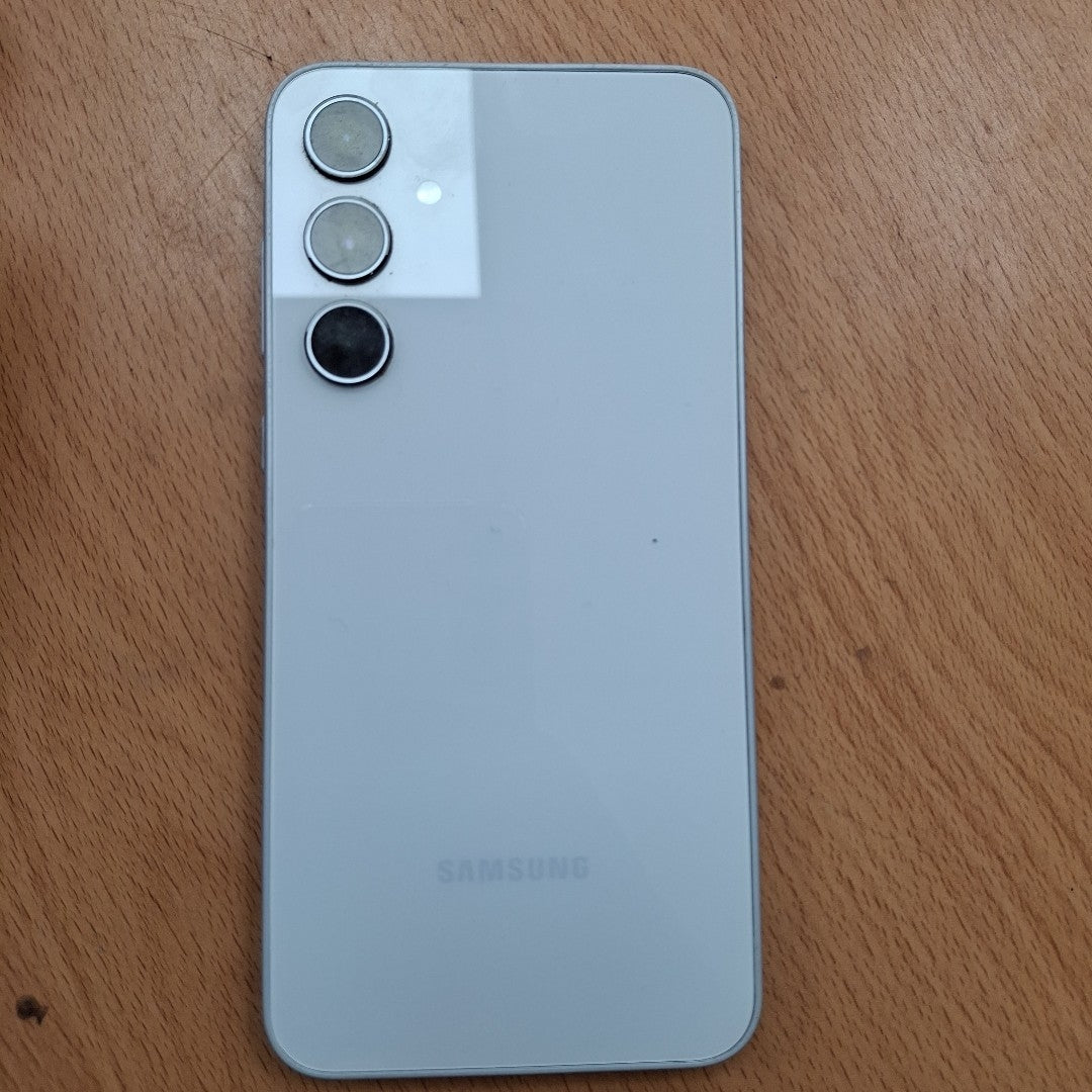 CELULAR SAMSUNG GALAXY A35 5G SM-A356E (2024) 128 GB 6 GB RAM (SEMINUEVO)