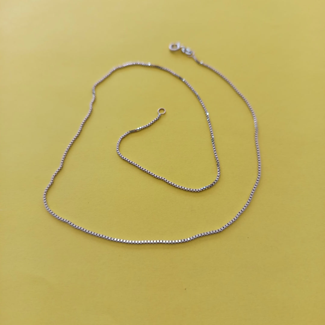 CADENA ORO BLANCO 14 K 2.6 GRMS (SEMINUEVO)