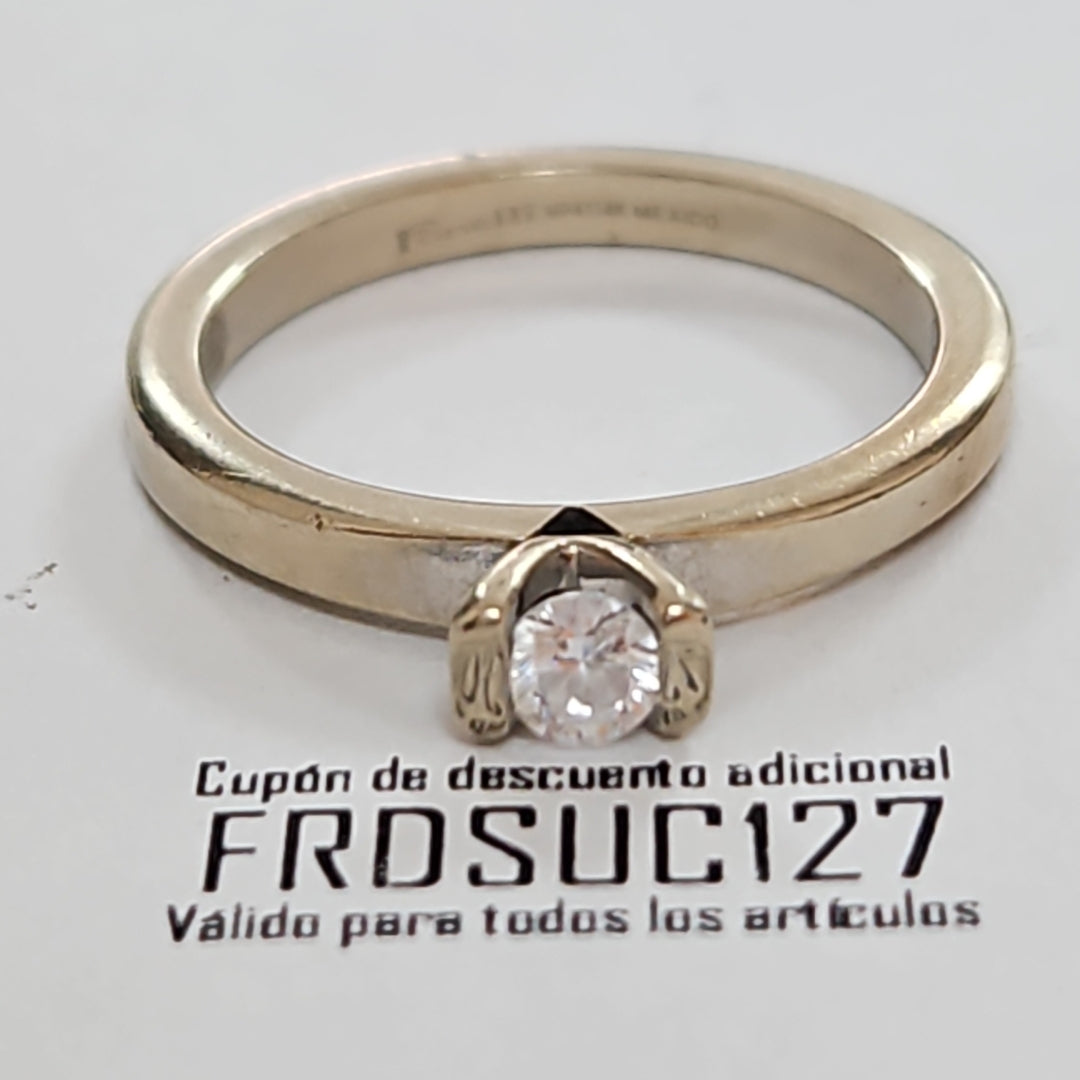 SOLITARIO ORO 14 K 3.8 GRMS (SEMINUEVO)