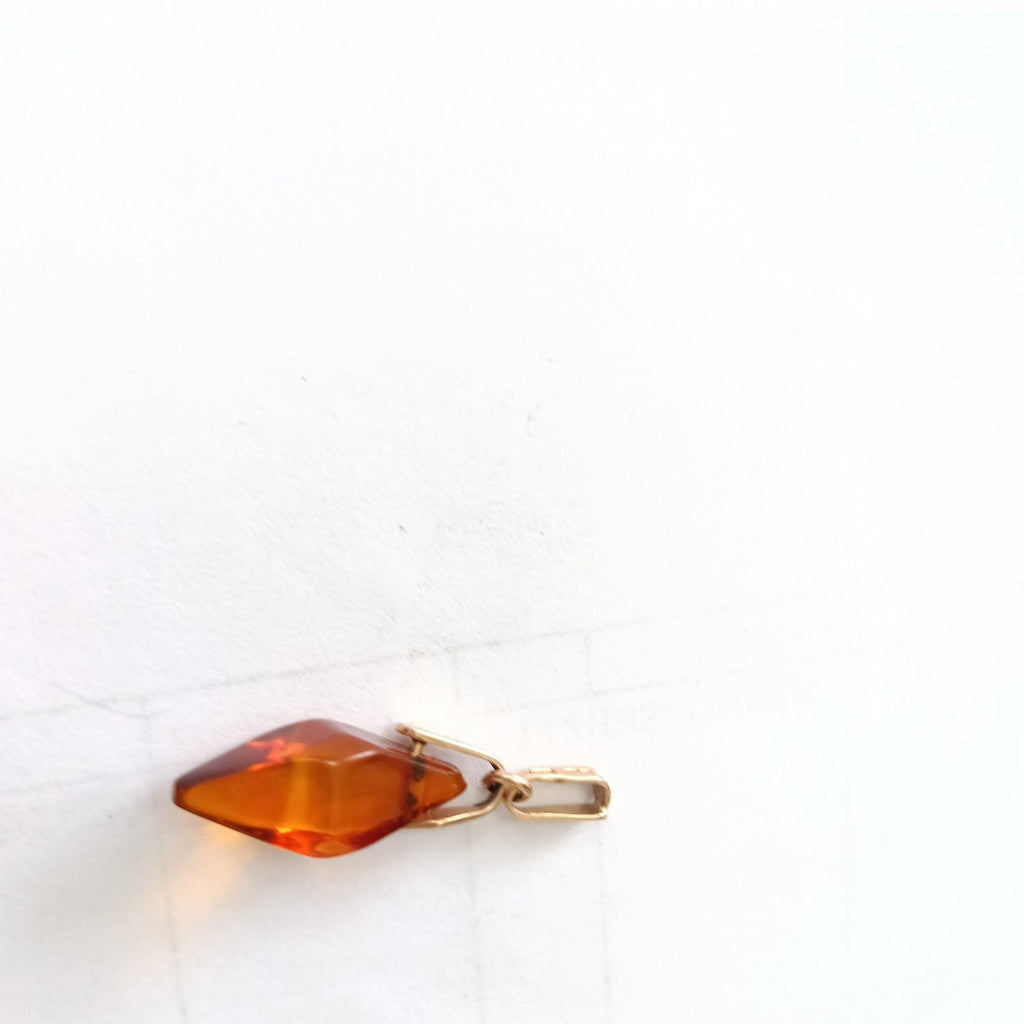 DIJE ORO 14 K 1.6 GRMS (SEMINUEVO)