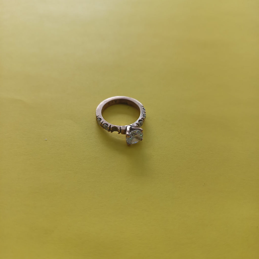 SOLITARIO ORO 8 K 4,00 GRMS (SEMINUEVO)