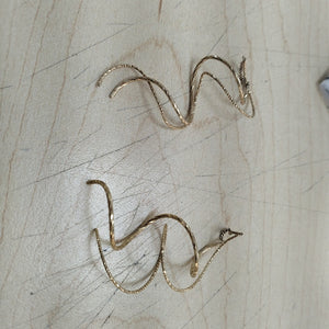 VIOLADORES PAR ORO 14 K 2.8 GRMS (SEMINUEVO)