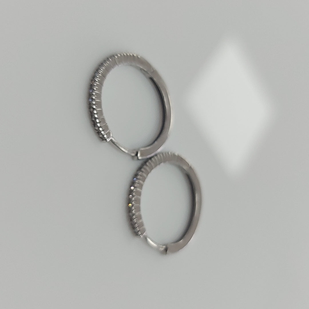 ARRACADAS PAR ORO, ORO BLANCO 14 K 2.2 GRMS (SEMINUEVO)