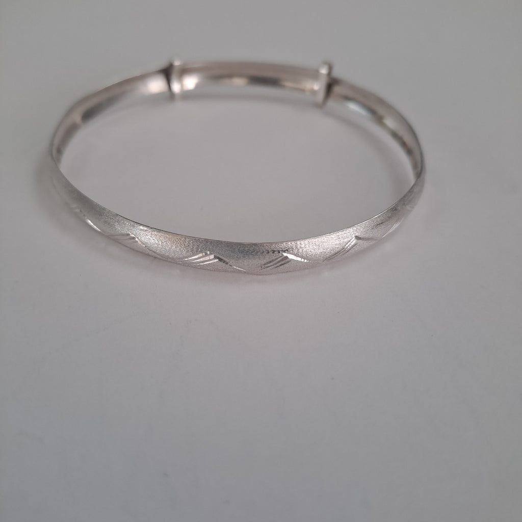 PULSERA RIGIDA PLATA 6.2 GRMS (SEMINUEVO)