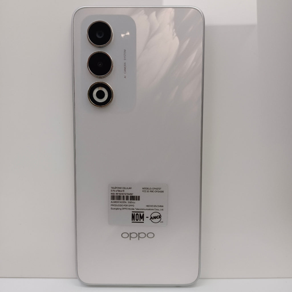 CELULAR OPPO  A5 CPH2727 (2025) 256 GB 4 GB RAM (SEMINUEVO)