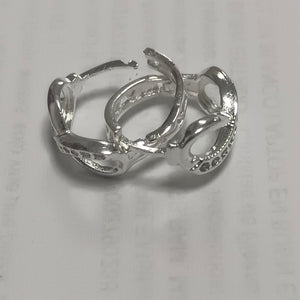 HUGGIES INFINITO CIRCONIAS PLATA .925 2.4 GR (NUEVO)